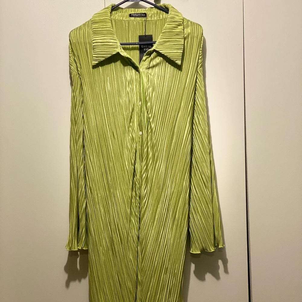 SHEIN Lime Green Pleated Dress - Picture 2 of 4